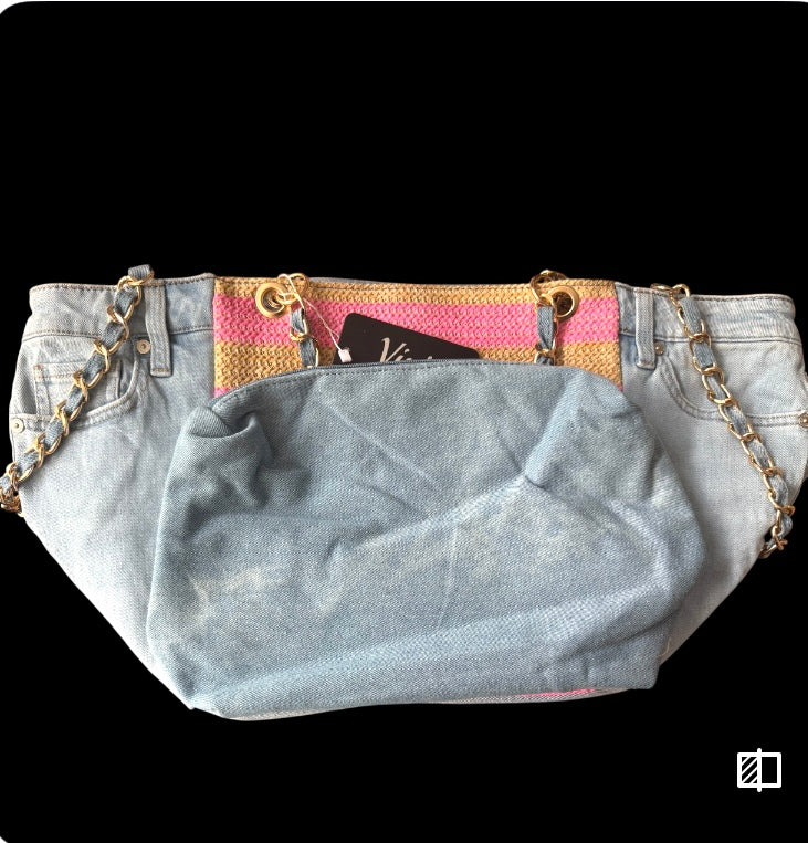 `All In`Jeanstasche