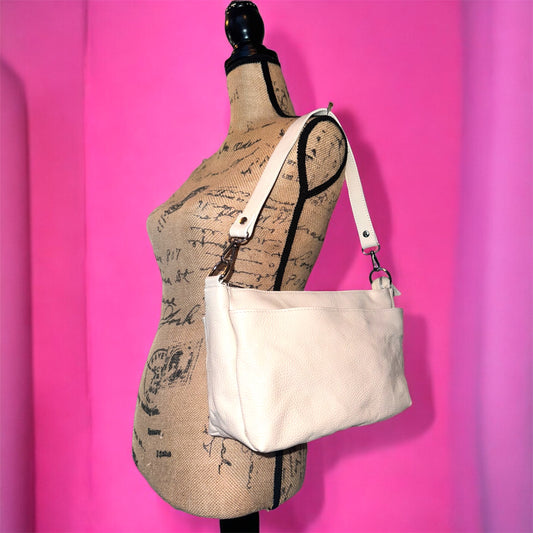 Ledertasche Nelly, kompakt & vielseitig