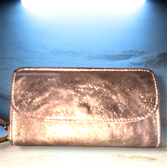 Taschenbörse mit integriertem Handyfach