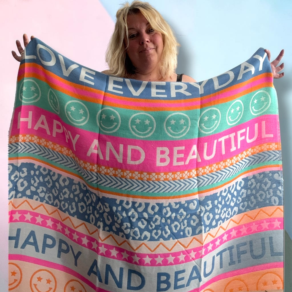 XXL Schal „Love Everyday“,  100 % Viskose